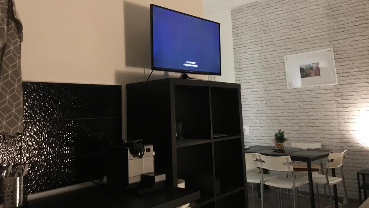 ホテル Benvenuto Apartman ブダペスト エクステリア 写真