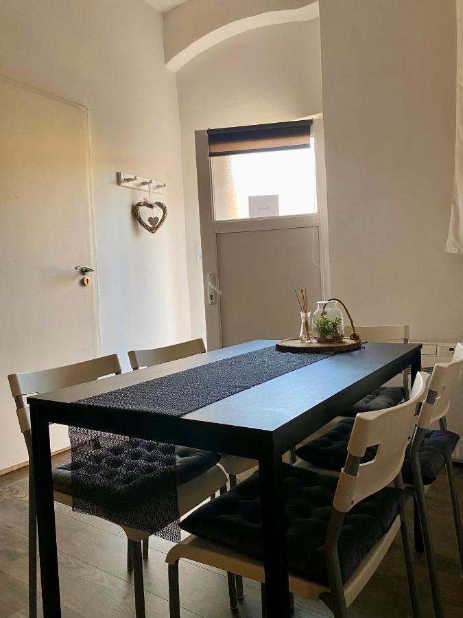ホテル Benvenuto Apartman ブダペスト エクステリア 写真